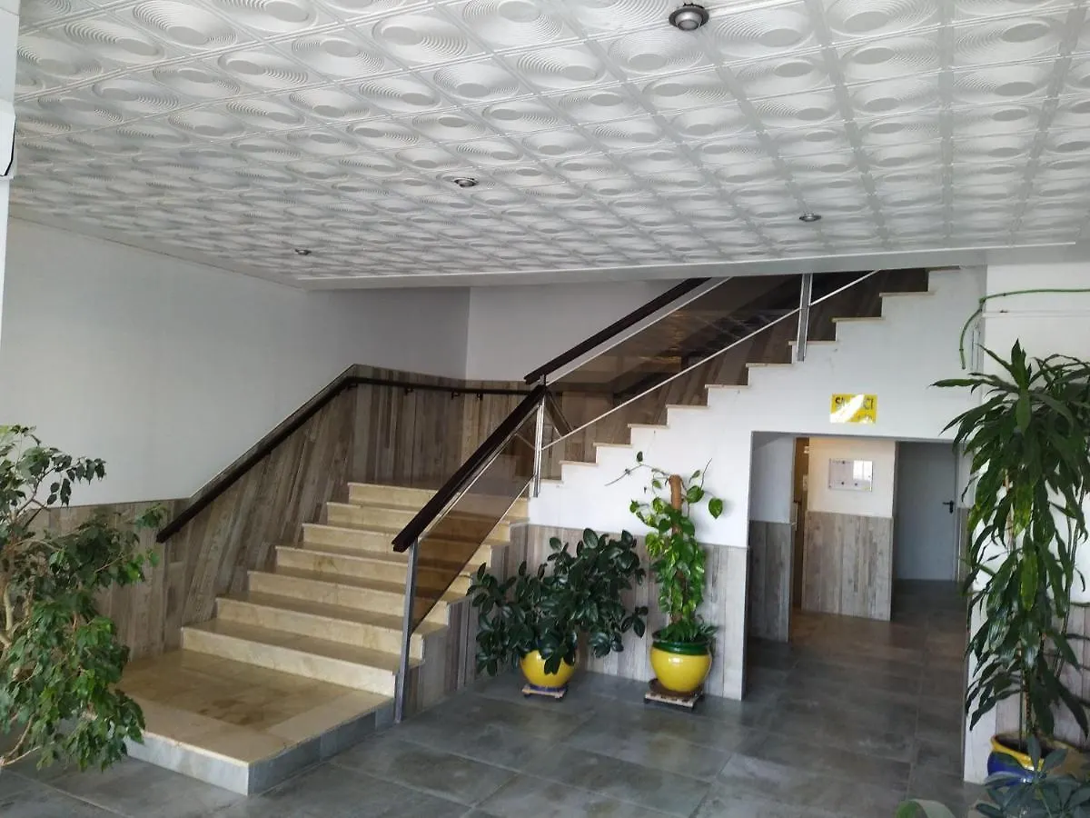 Appartement 4 A 6 Pers Premiere Ligne De La Mer Empuriabrava Apartment